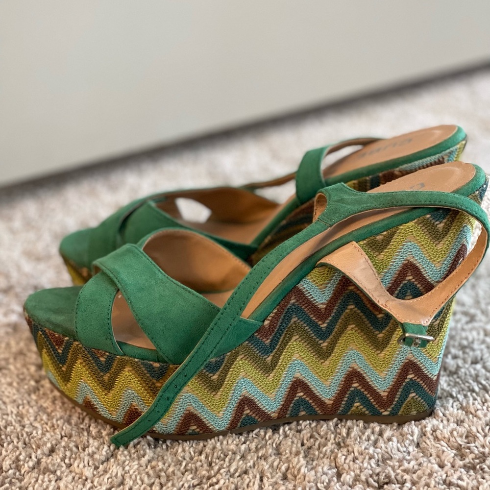 Platform sandals